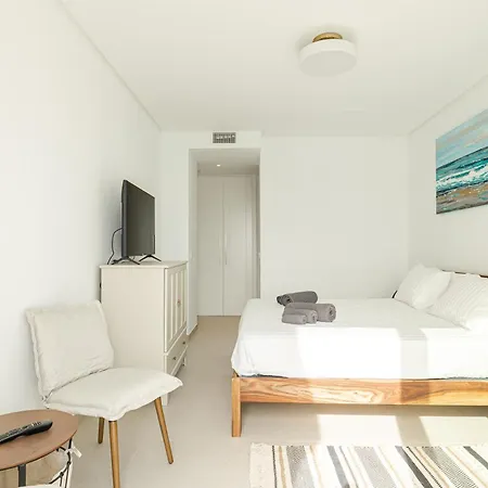 Apartment Seaside Serenity *