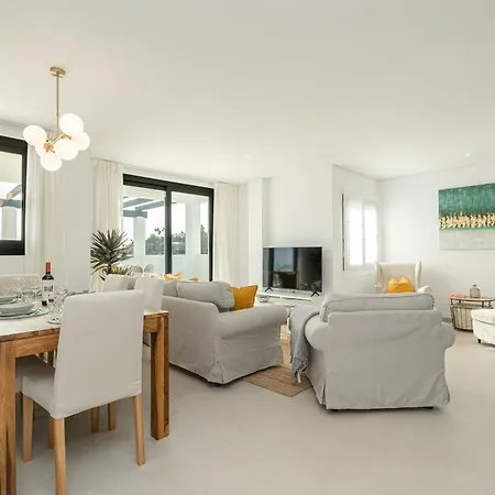 Seaside Serenity Apartment Estepona